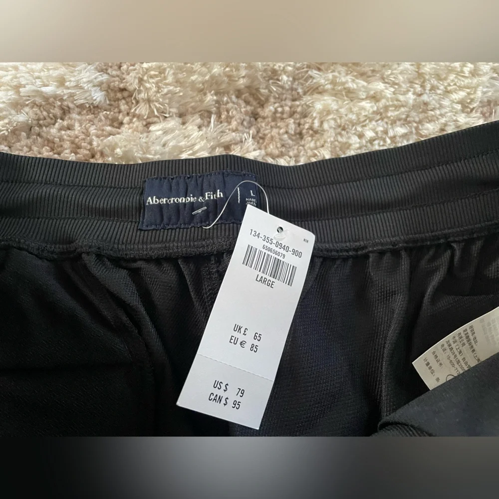 NWT Abercrombie Men's A&F Travel Jogger Black Pants Size Large